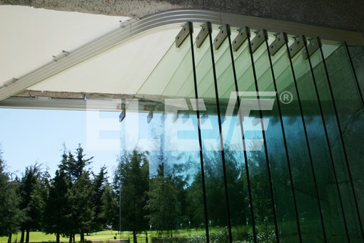 CERRAMIENTO DE PUERTAS APILABLES